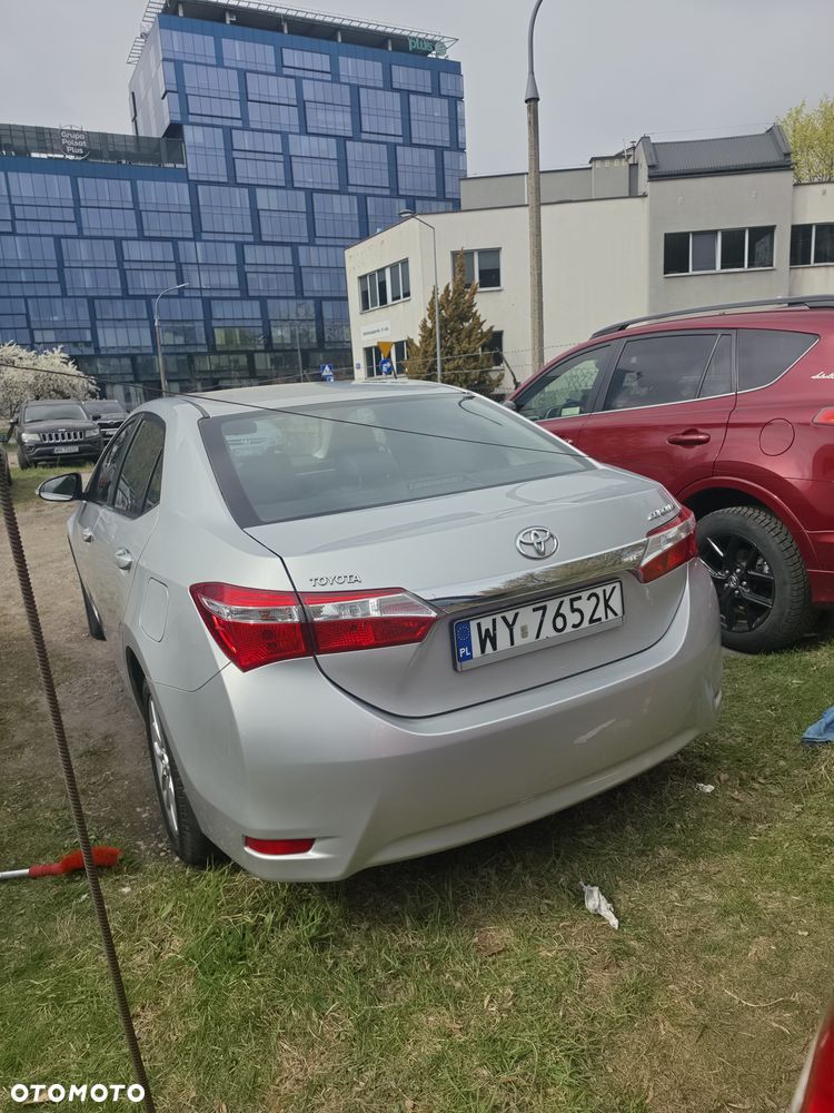 Toyota Corolla 1.6 Active EU6 - 13