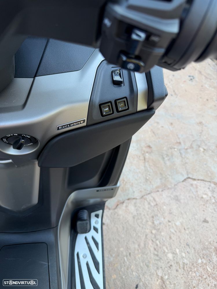 Piaggio MP3 - 6