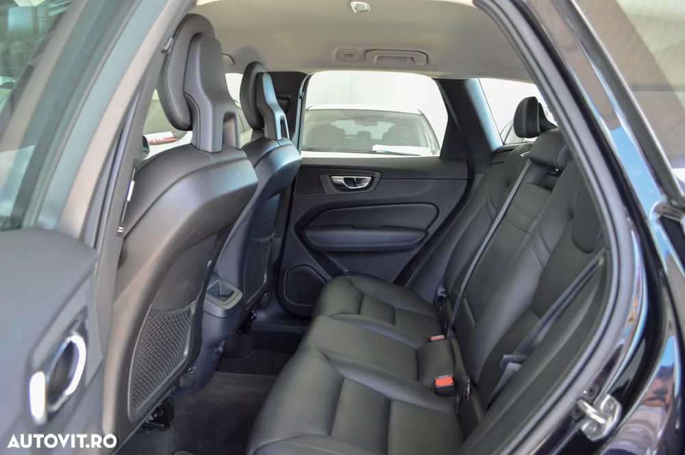Volvo XC 60 D4 AWD Geartronic Momentum - 18