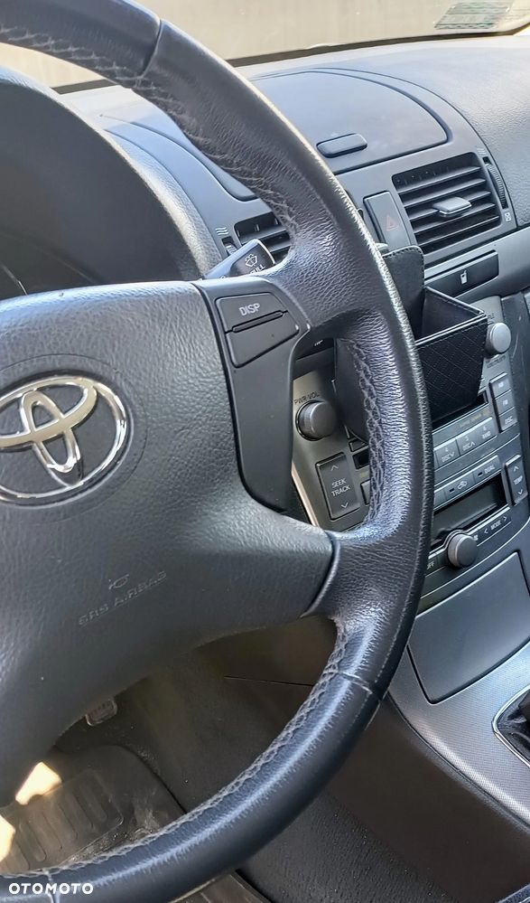 Toyota Avensis 1.8 VVT-i Sol - 10