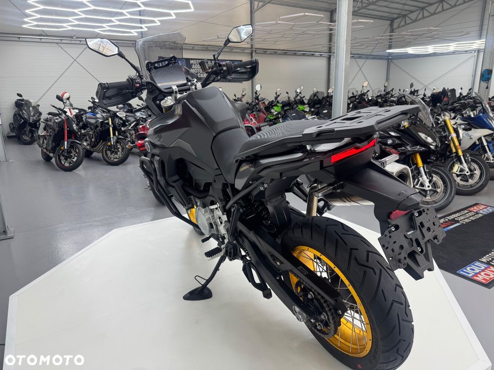 VOGE 900DSX - 37