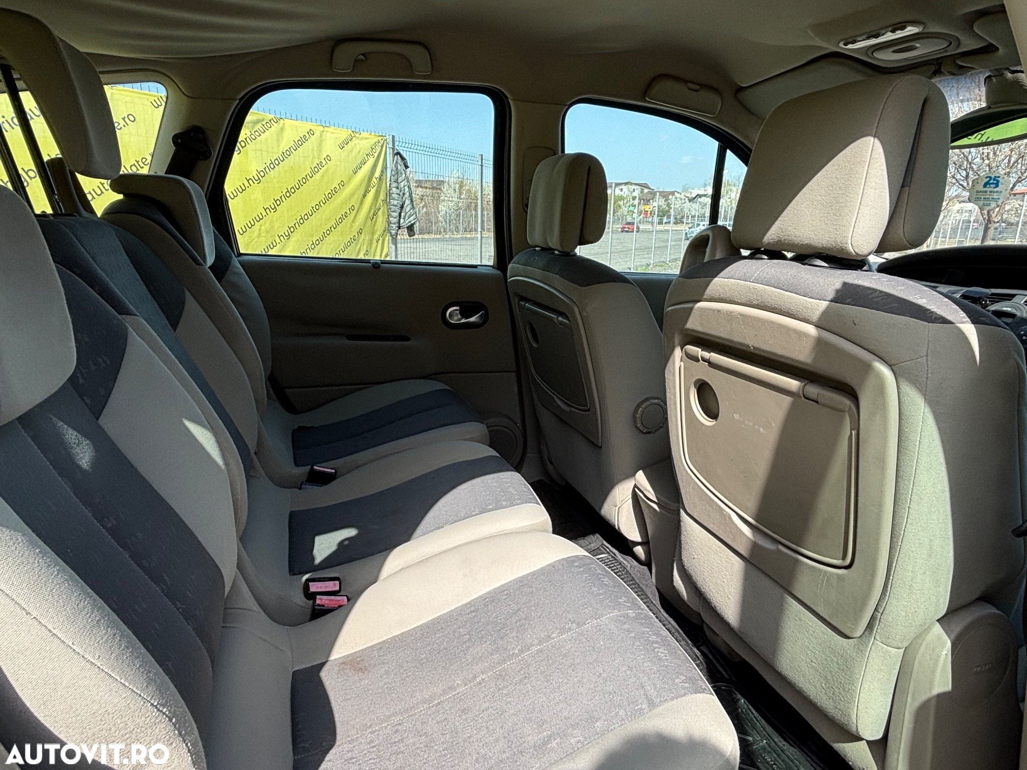Renault Grand Scenic - 11