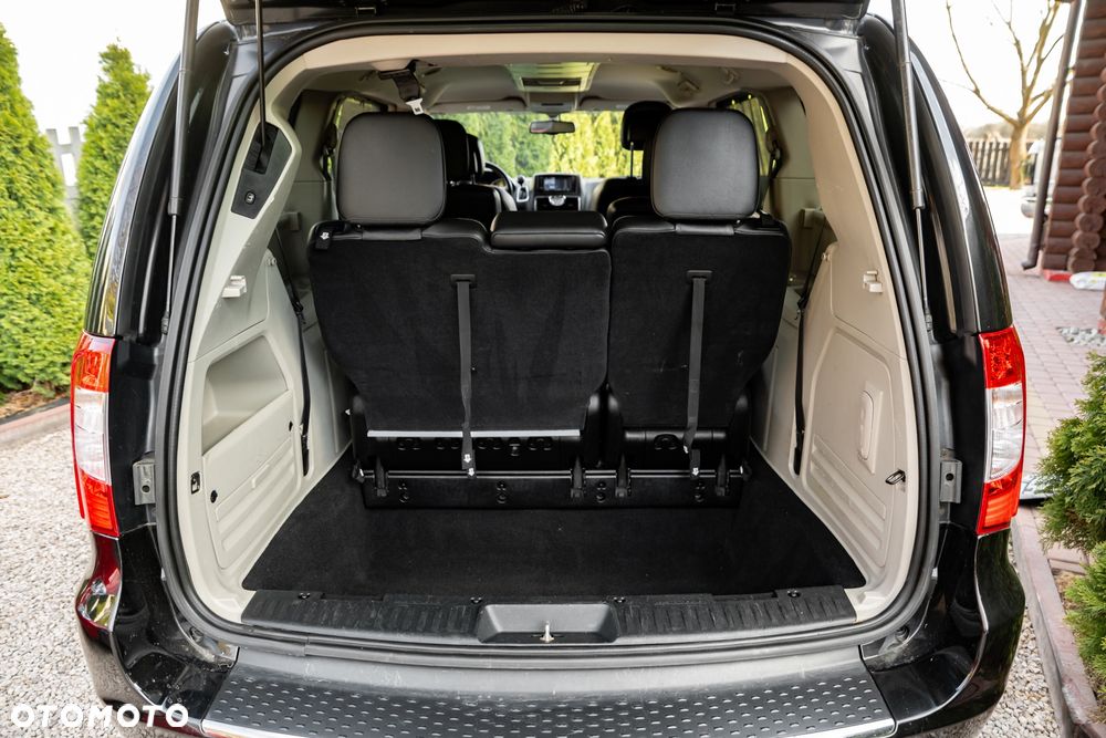 Lancia Voyager 3.6 Platinum - 16