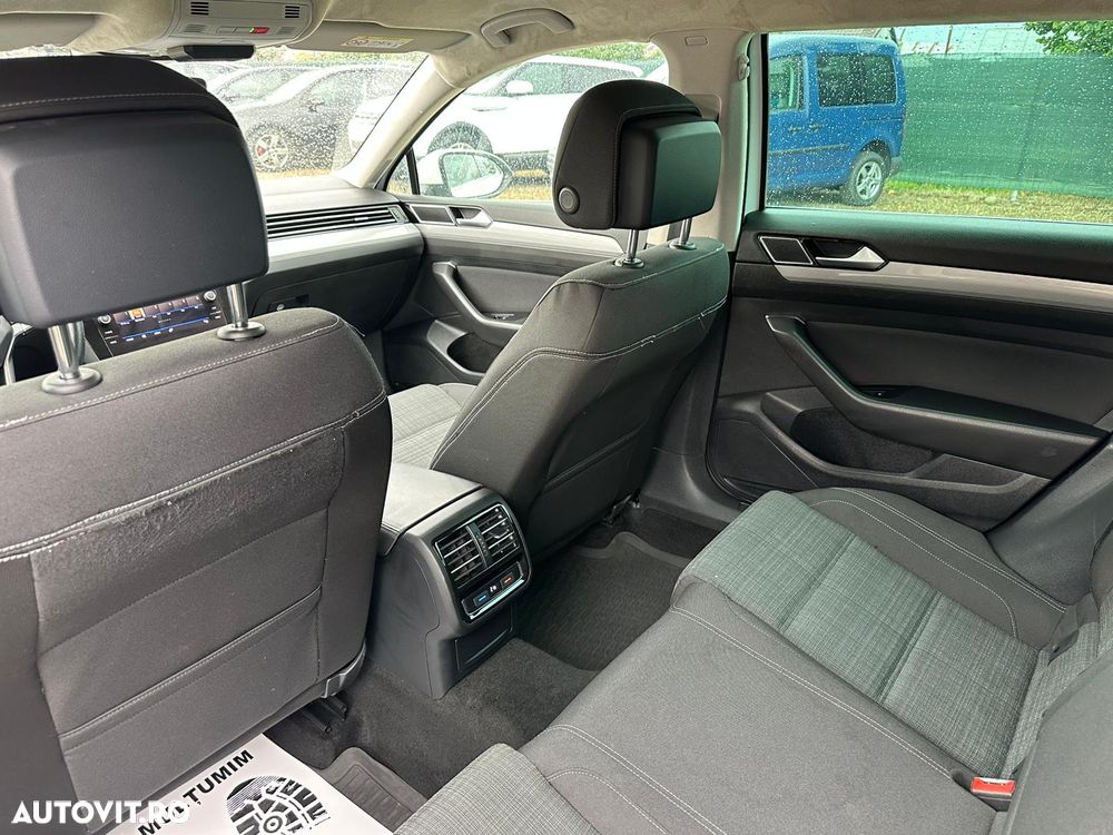 Volkswagen Passat 2.0 TDI SCR DSG Business - 11