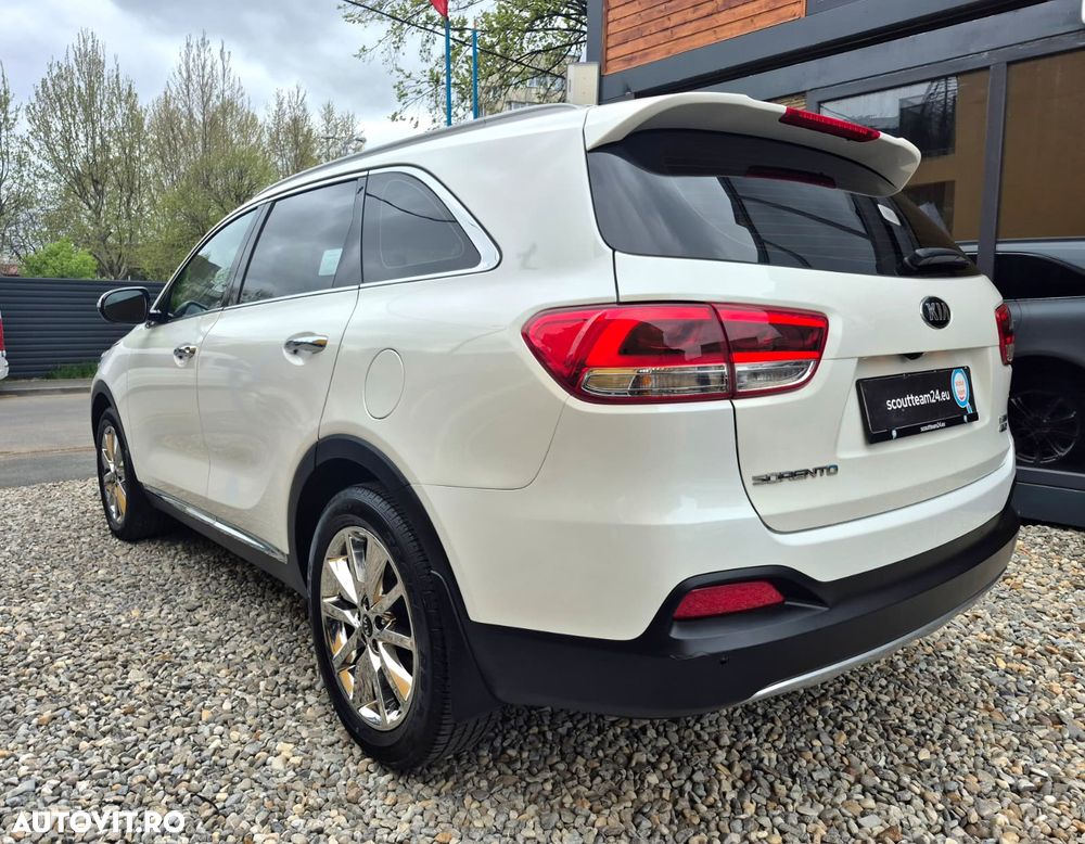 Kia Sorento 2.0 DSL 6AT 4x4 Cosmo - 5