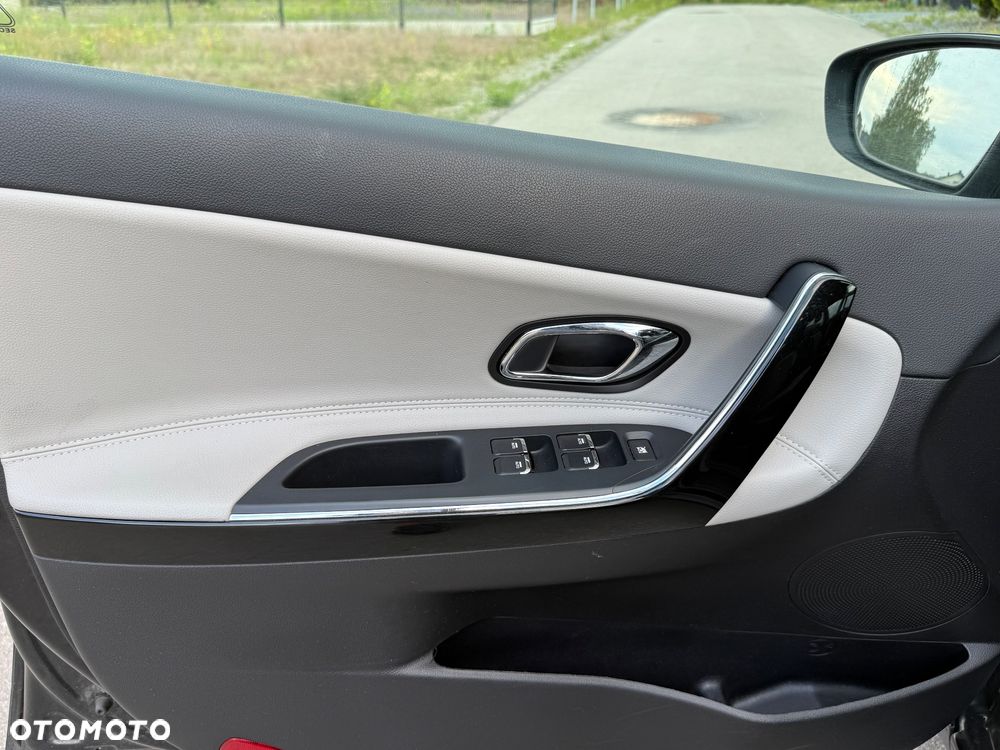 Kia Ceed 1.6 CRDi 136 ISG UEFA EURO 2016 - 27