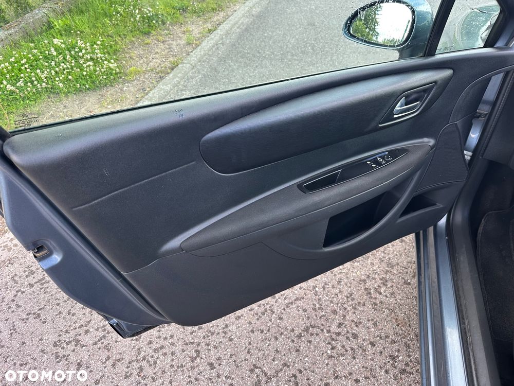 Citroën C4 1.4 16V VTR - 19