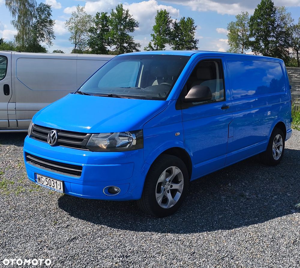 Volkswagen Transporter - 1