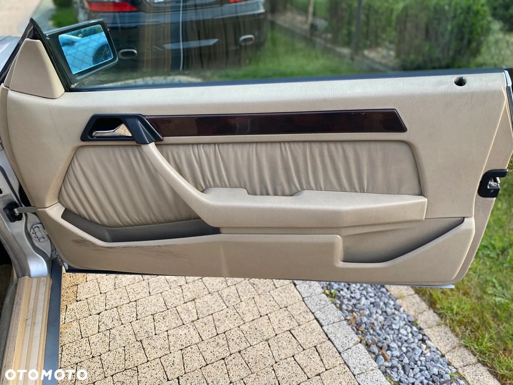Mercedes-Benz W124 (1984-1993) - 16