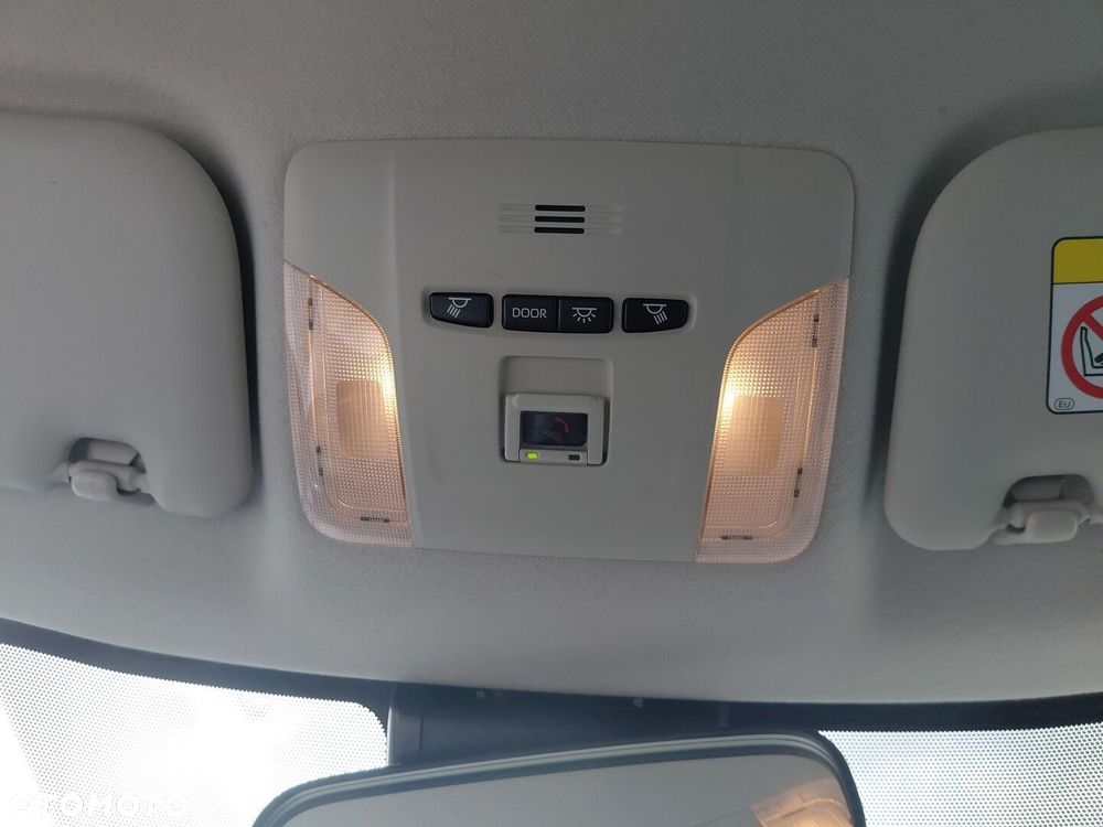 Toyota Corolla 1.8 Hybrid Comfort - 26