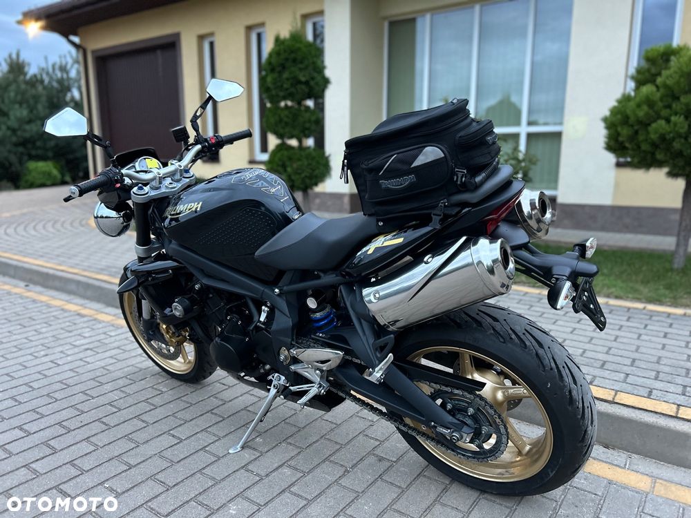 Triumph Street Triple - 13