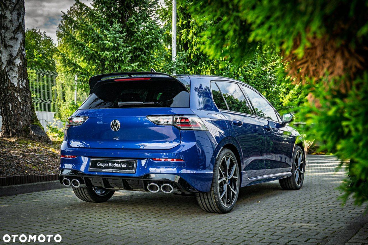 Volkswagen Golf - 18