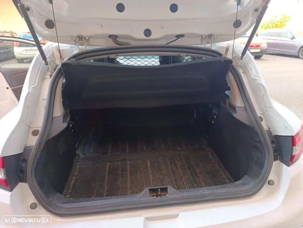 Renault Clio IV 1.5 dCi 75 CV IVA DEDUTÌVEL - 11