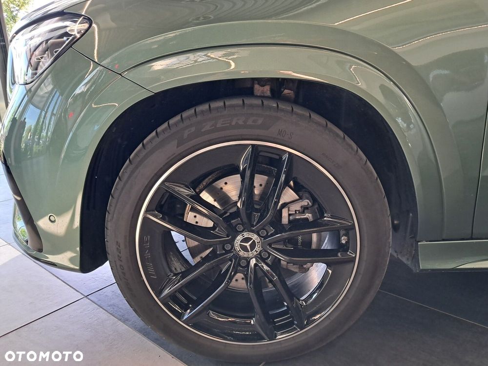 Mercedes-Benz GLE - 24