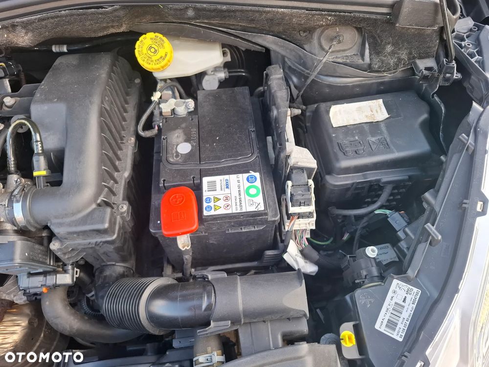 Peugeot 208 82 VTI Style - 28