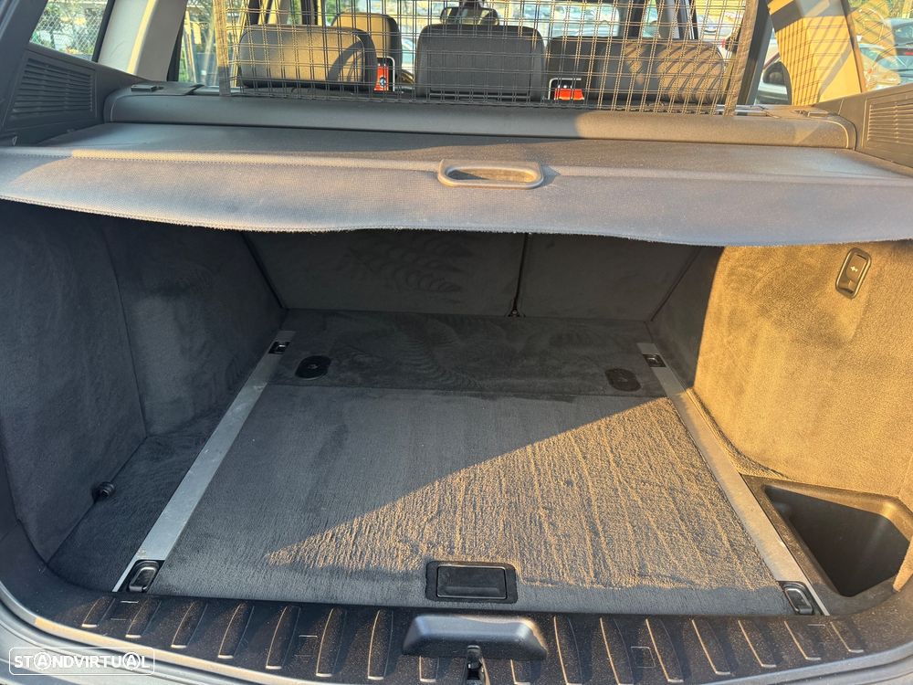 BMW X3 2.0 d LifeStyle - 17