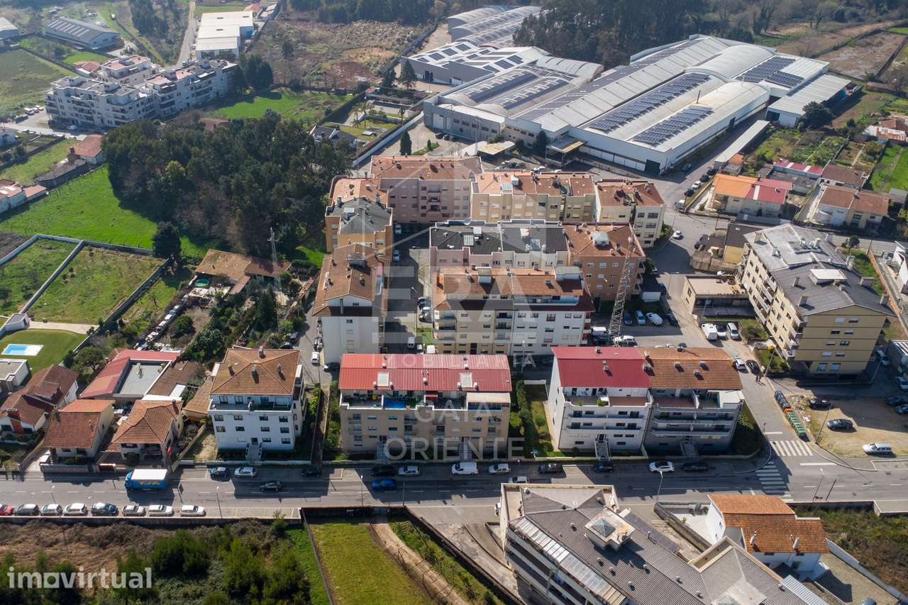 T2 com terraço e garagem em Vilar de Andorinho - Grande imagem: 5/27