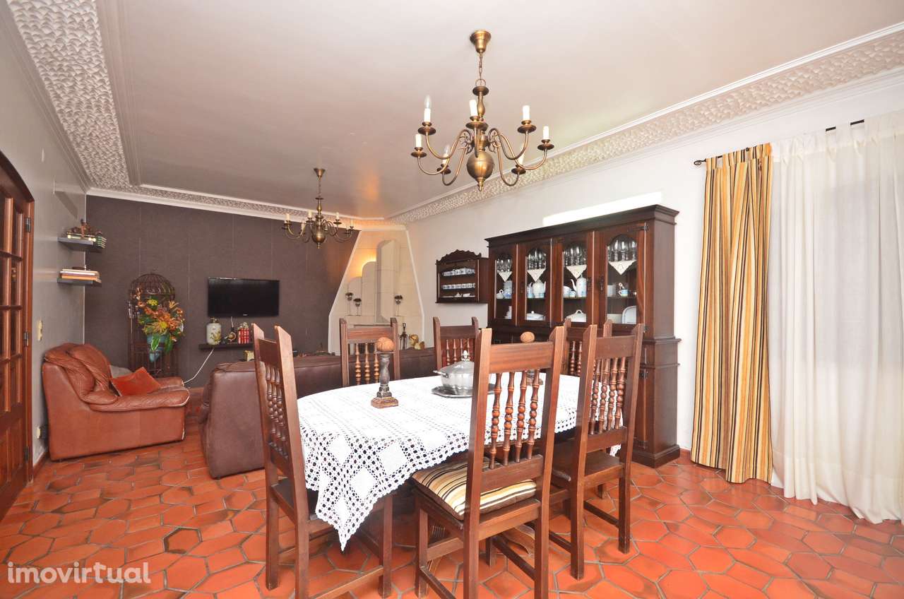 Moradia T6 com Anexo e Garagem em Santarém - Grande imagem: 4/29