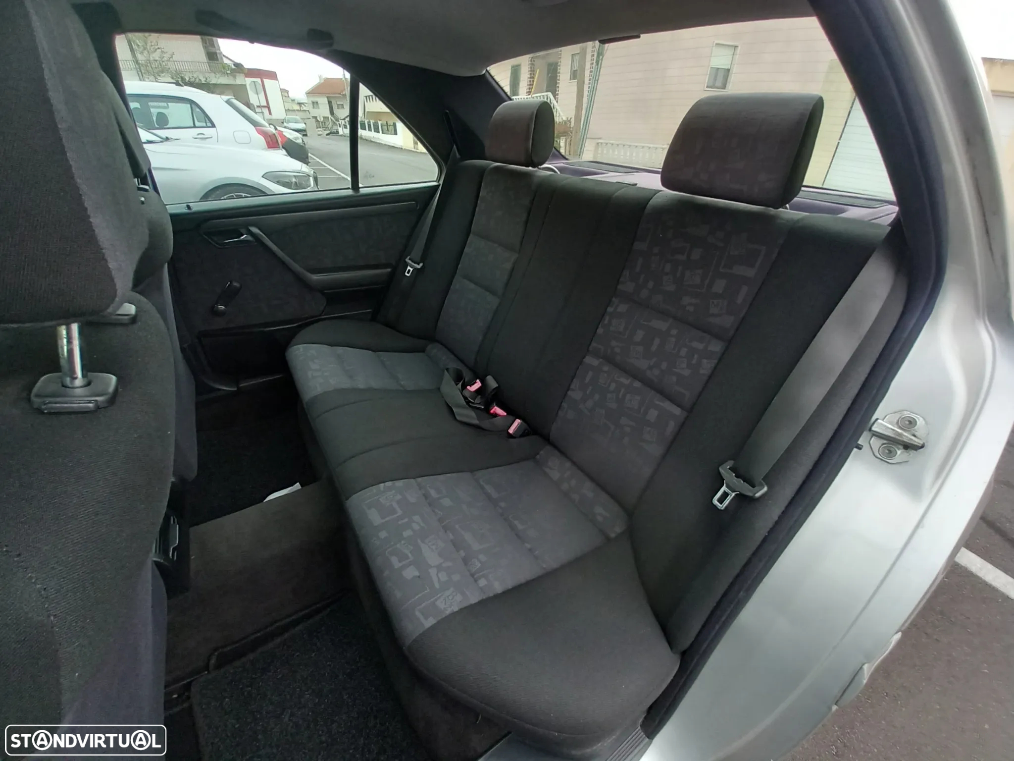 Mercedes-Benz C 250 TD Classic - 11
