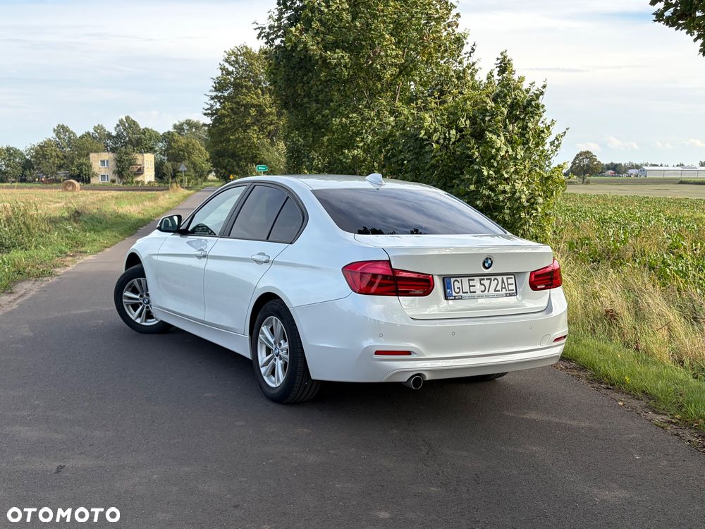 BMW Seria 3 - 10