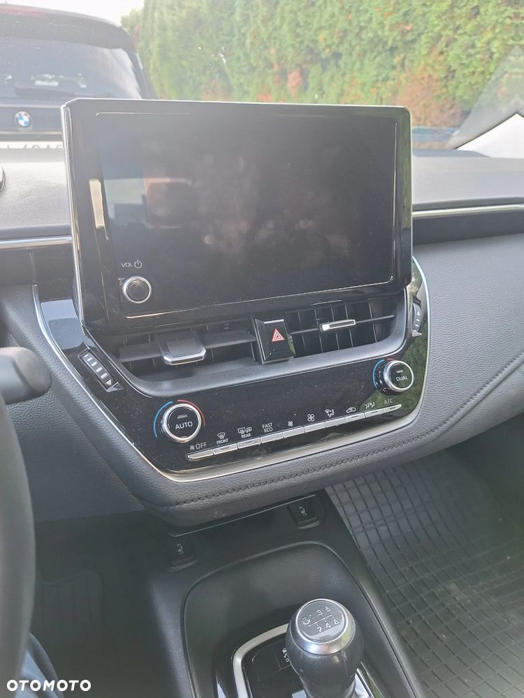 Toyota Corolla - 16