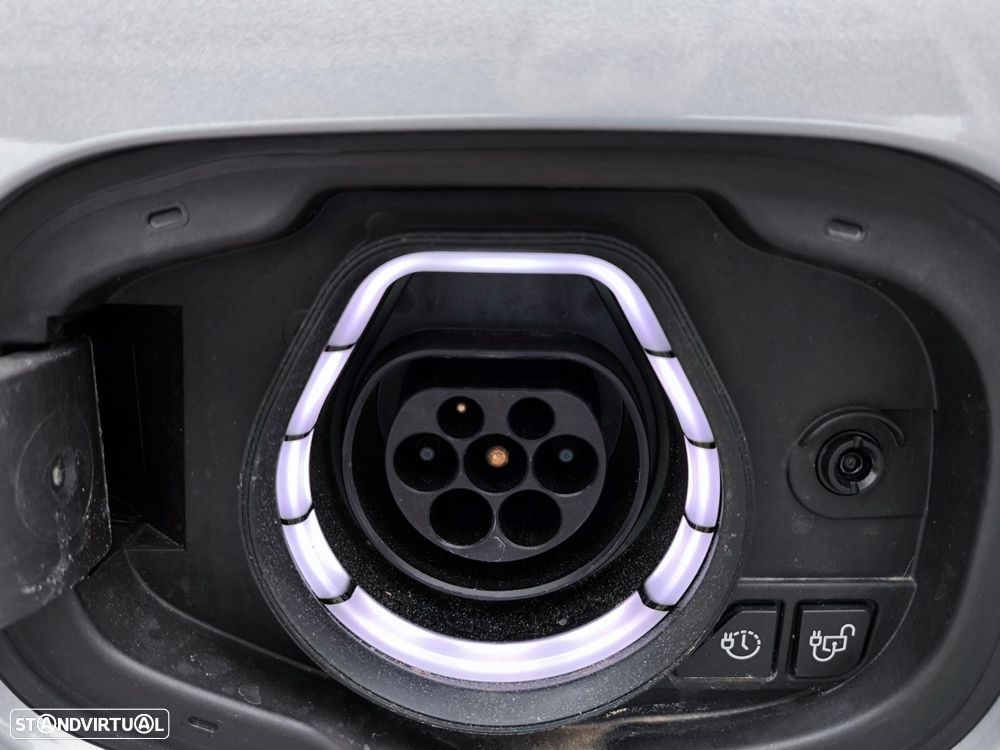 Ford Kuga 2.5 PHEV ST-Line X - 21