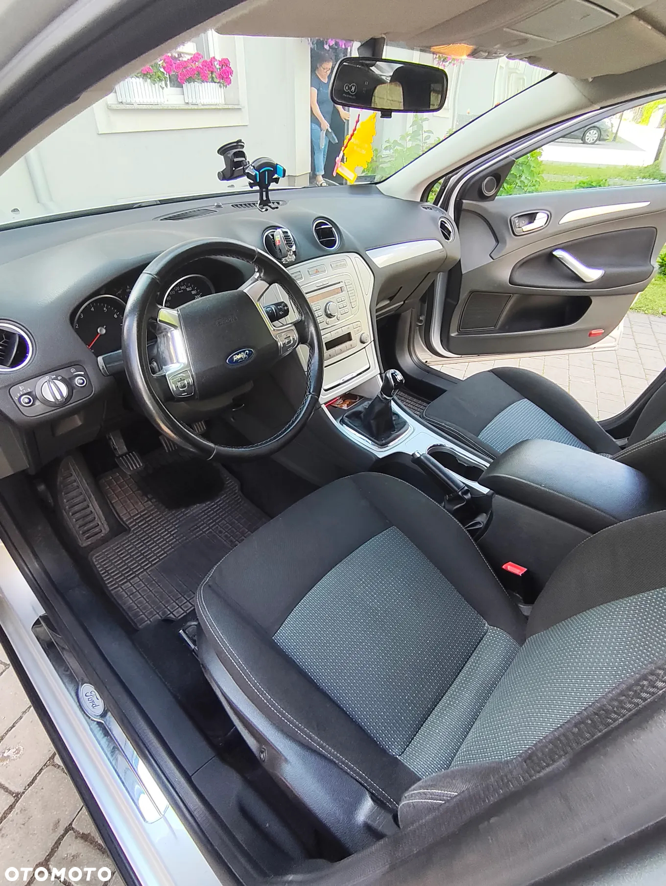 Ford Mondeo 1.6 Trend - 11