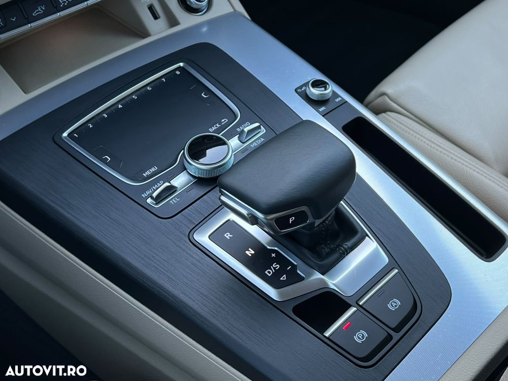 Audi Q5 55 TFSIe quattro S tronic S line - 32