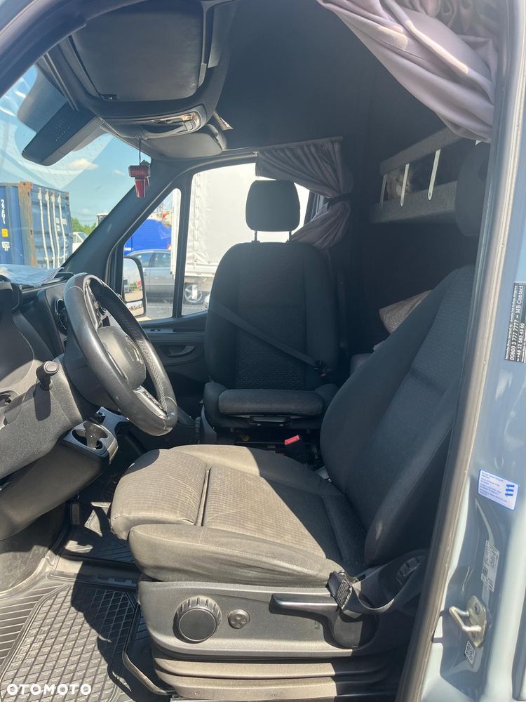 Mercedes-Benz SPRINTER - 13