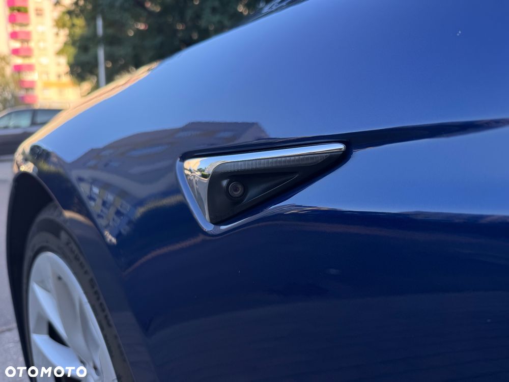 Tesla Model S - 15