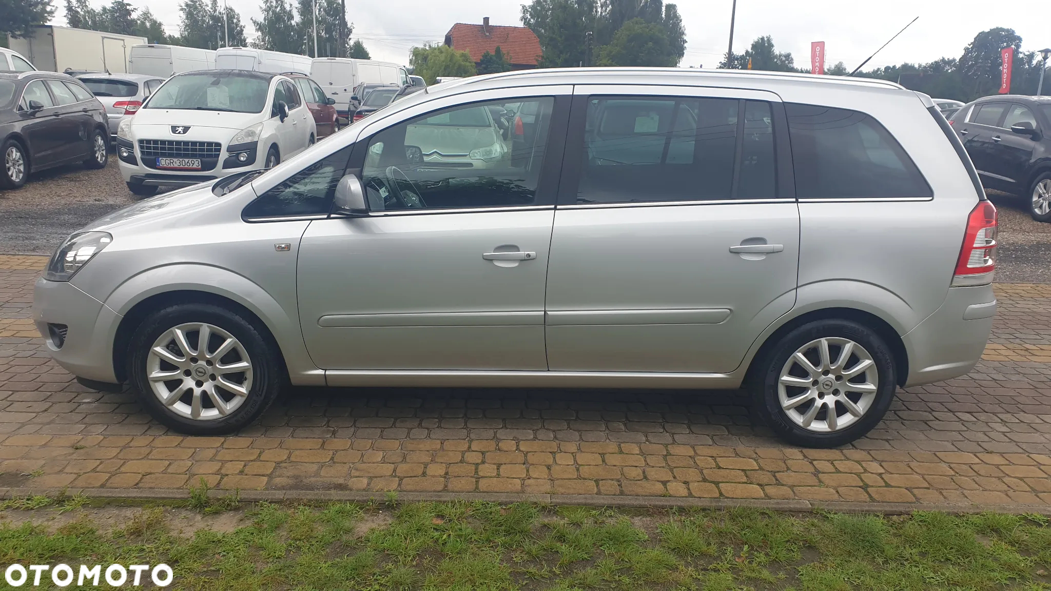 Opel Zafira - 3