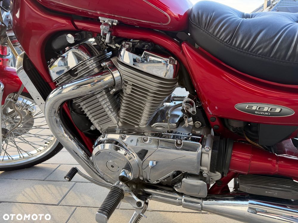 Suzuki Intruder - 15