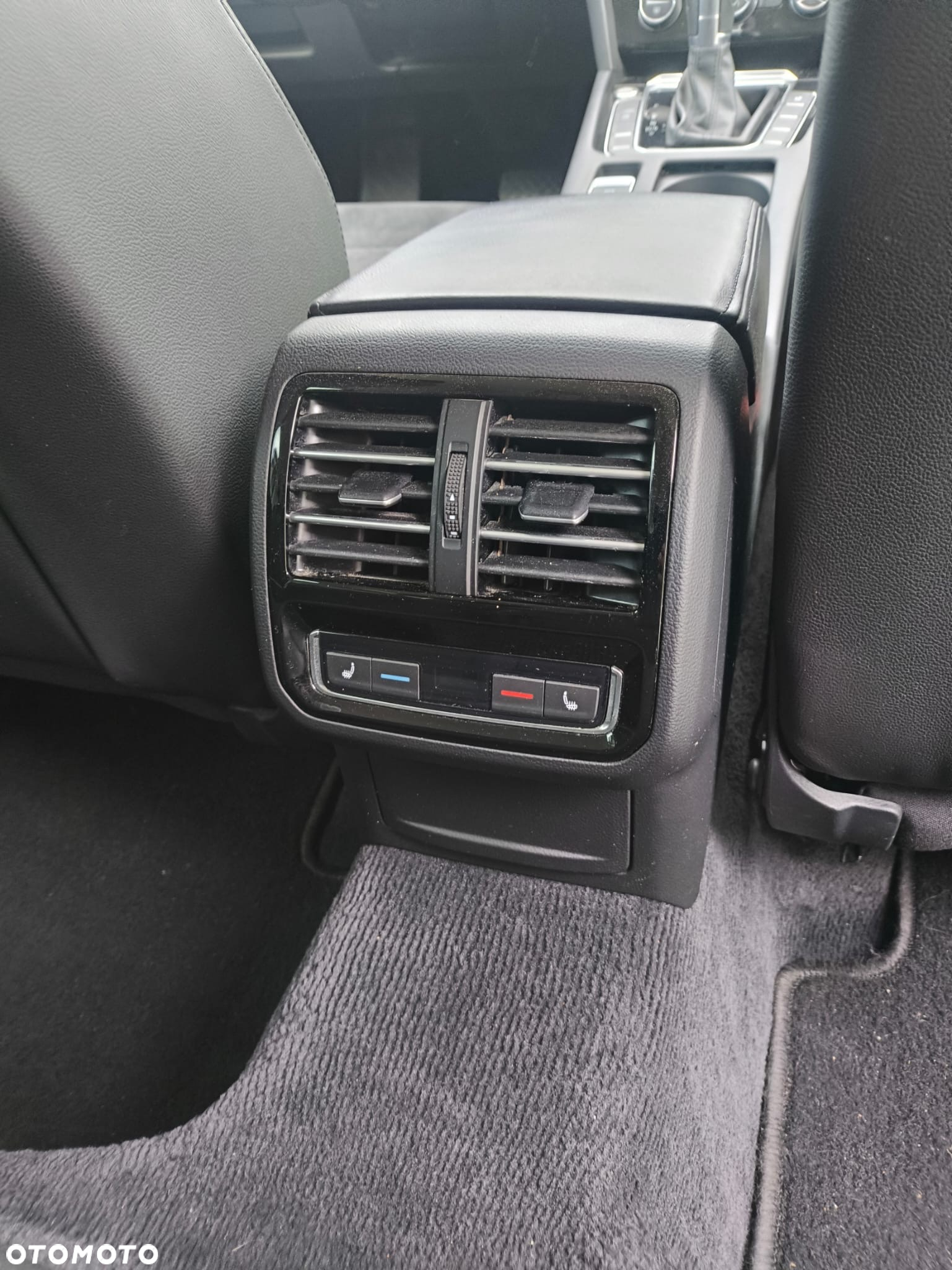Volkswagen Passat Variant 1.4 TSI ACT (BMT) DSG Highline - 8