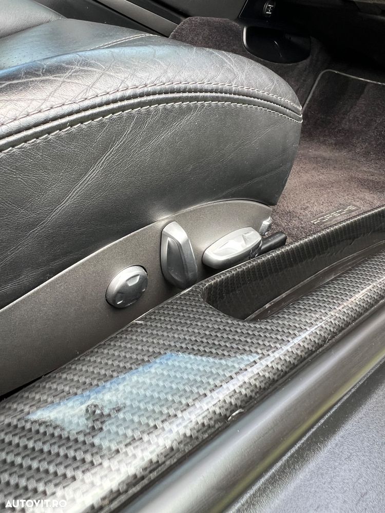 Porsche 911 Carrera - 32