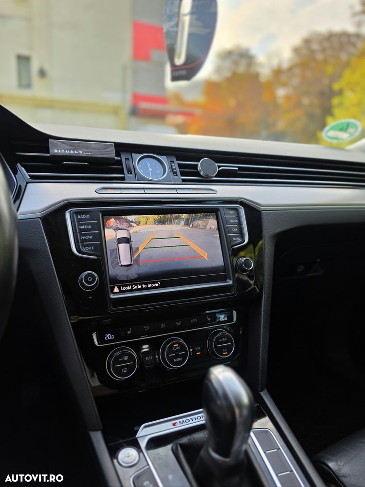 Volkswagen Passat 2.0 TDI DSG 4Motion Highline - 10
