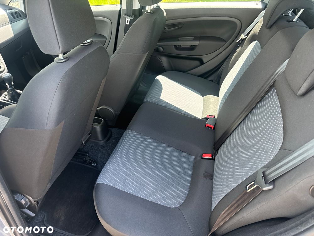 Fiat Grande Punto - 7