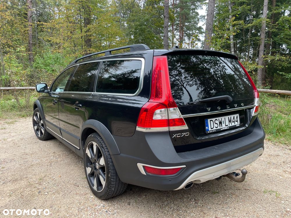 Volvo XC 70 D5 AWD Geartronic Momentum - 8