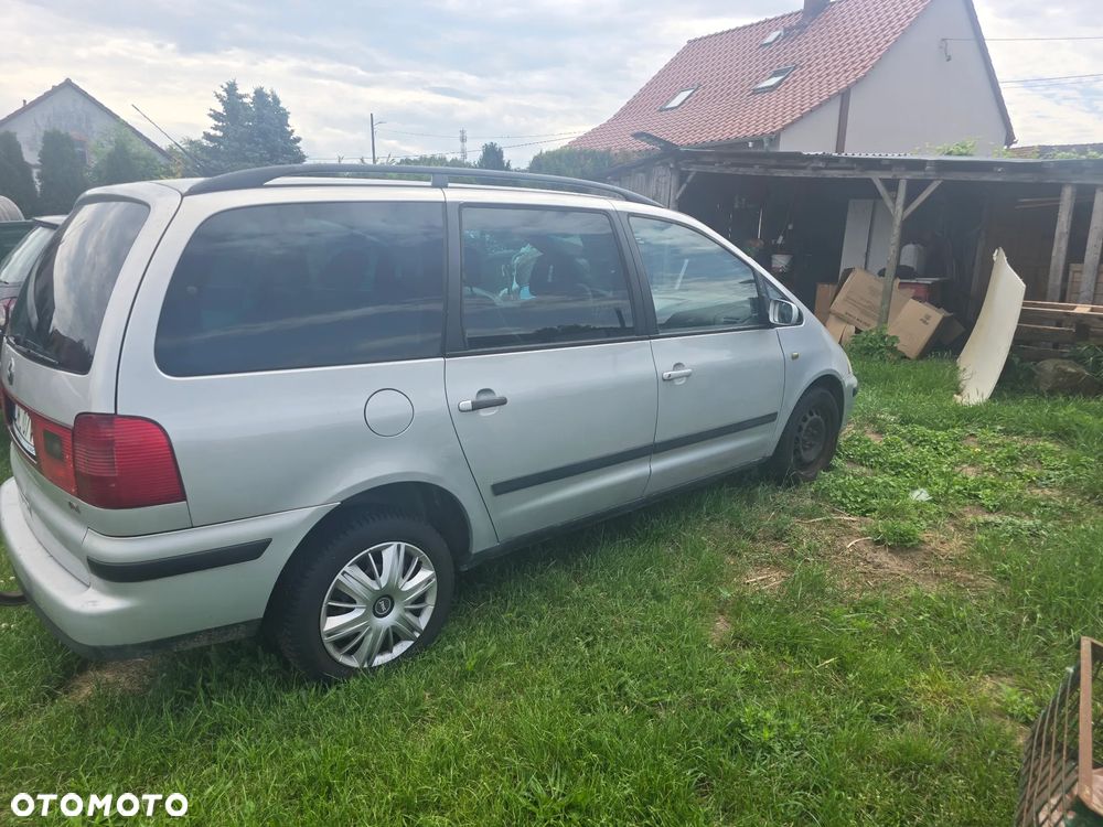 Volkswagen Sharan 1.9 TDI Basis - 3