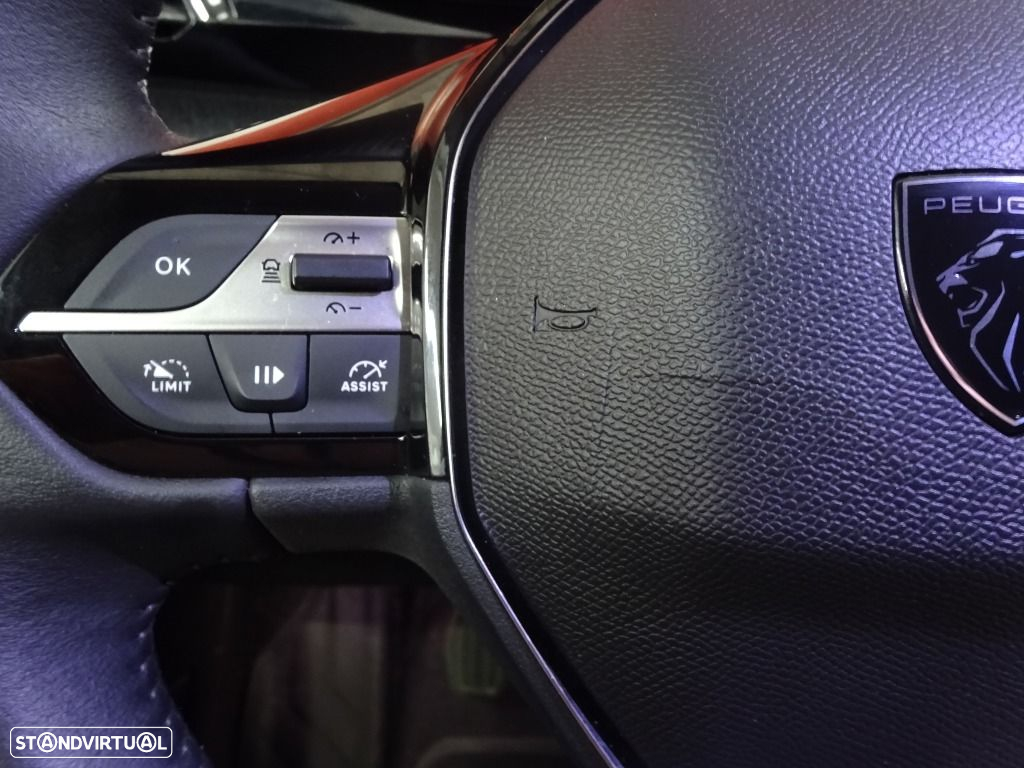 Peugeot 308 SW 1.2 PureTech Allure - 17