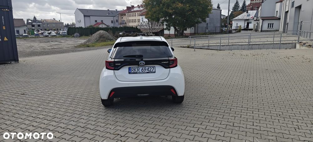 Toyota Yaris - 4