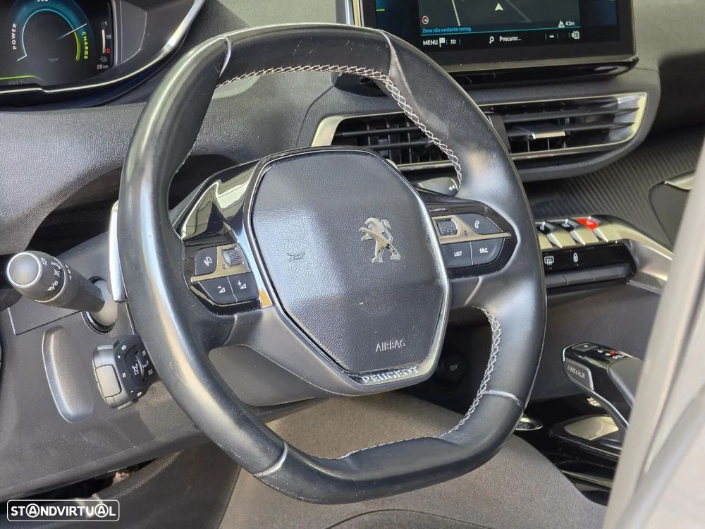 Peugeot 3008 1.6 Hybrid Allure e-EAT8 - 21