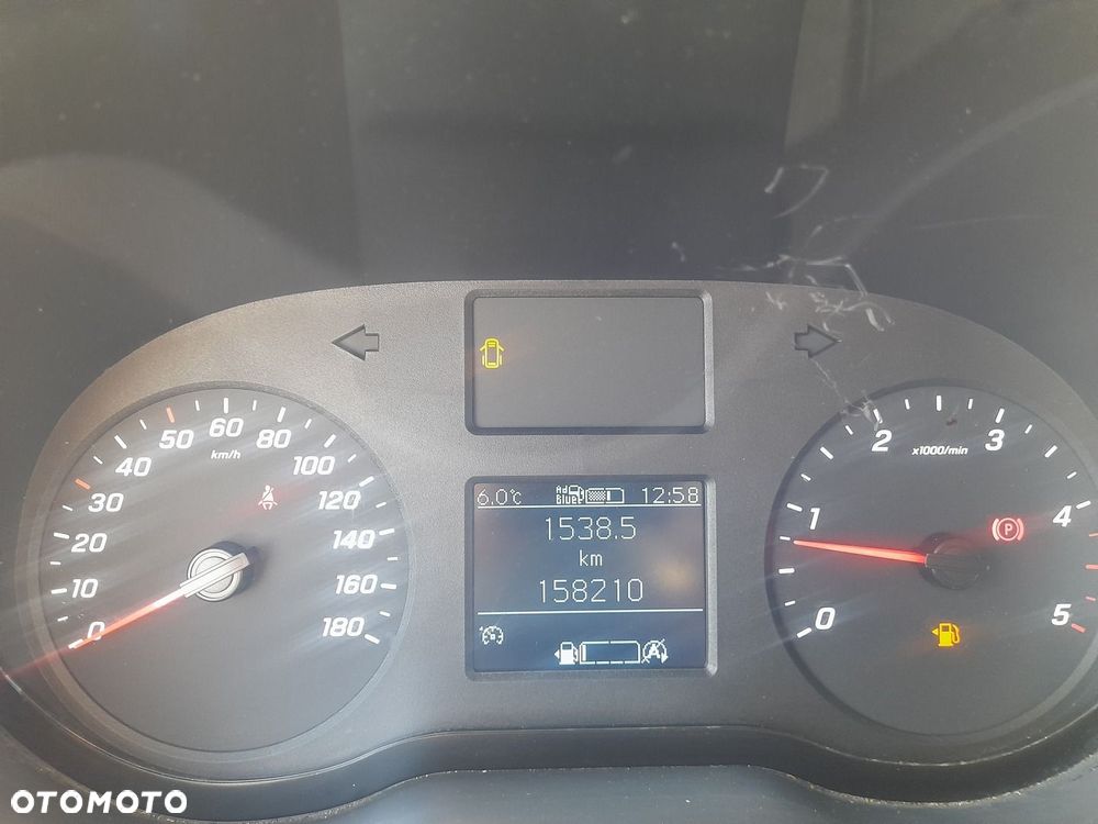 Mercedes-Benz Sprinter - 17