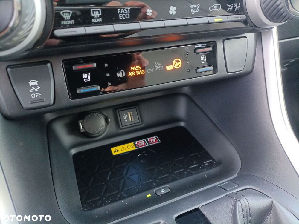 Toyota RAV4 2.5 Hybrid Executive 4x2 - 13