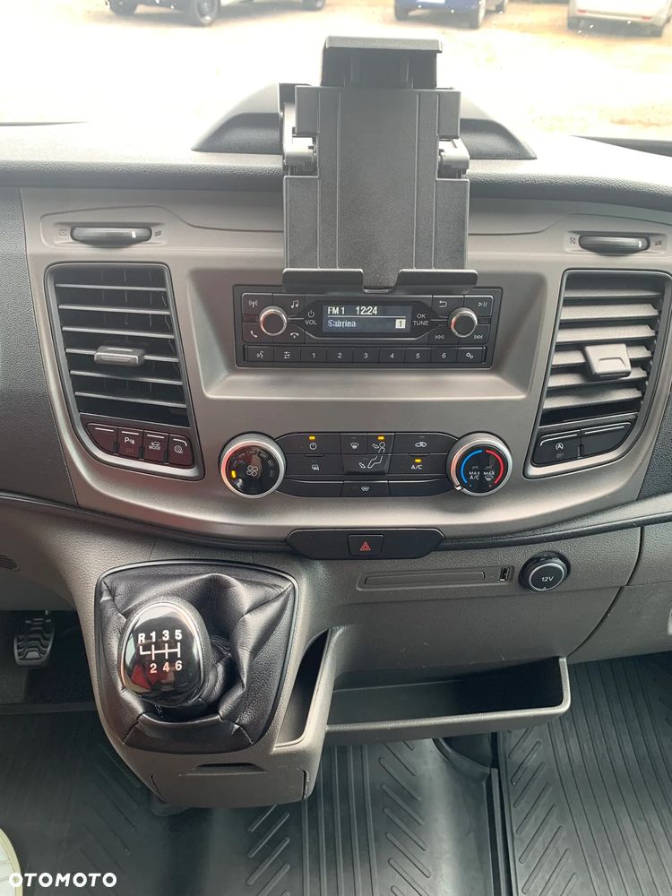 Ford TRANSIT 350 2,0 Ecoblue Trend 130KM L3H2 - 18