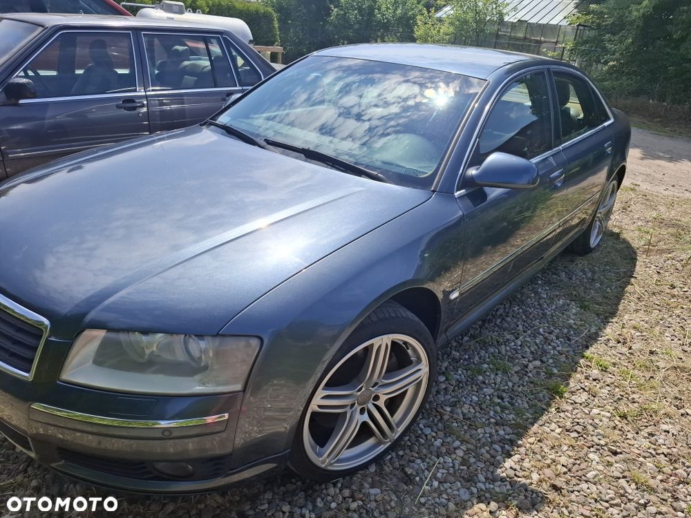 Audi A8 - 3
