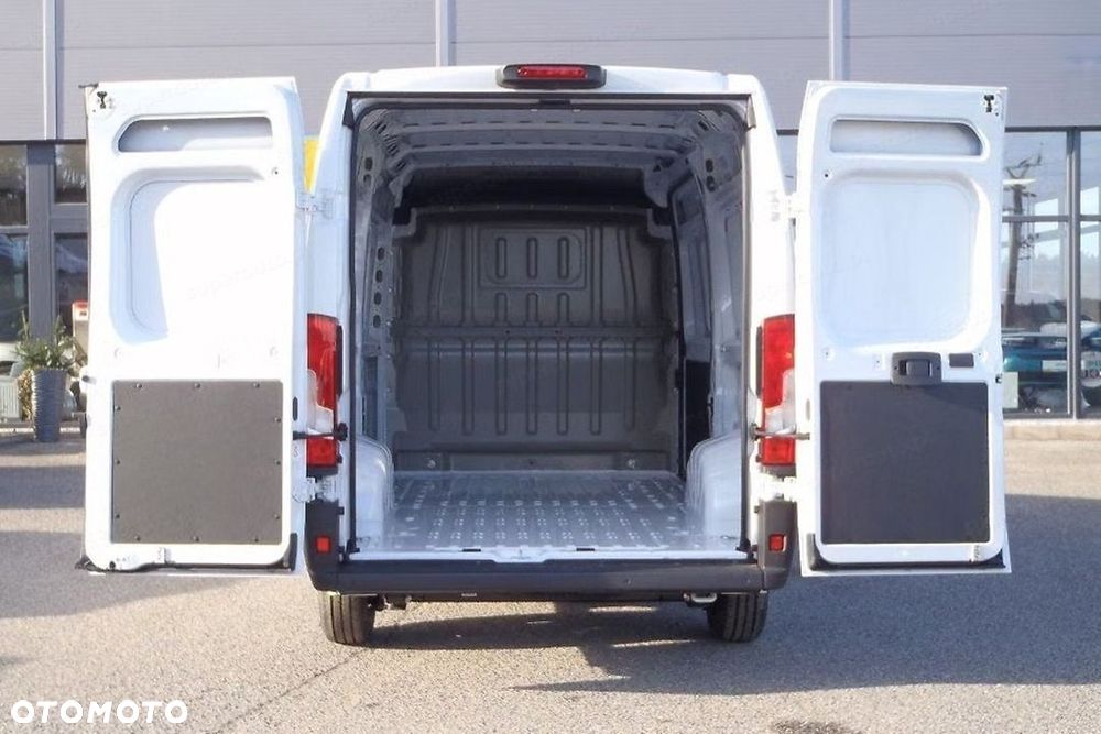Opel Movano L2H2 2.2 140KM - 9