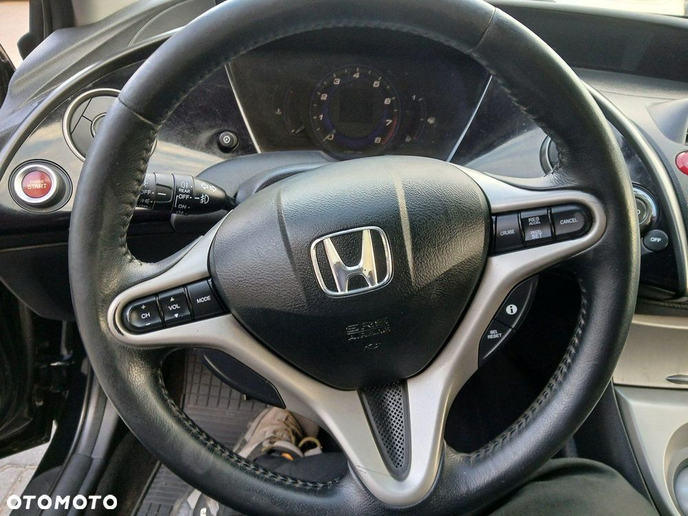 Honda Civic 1.8 Executive - 19