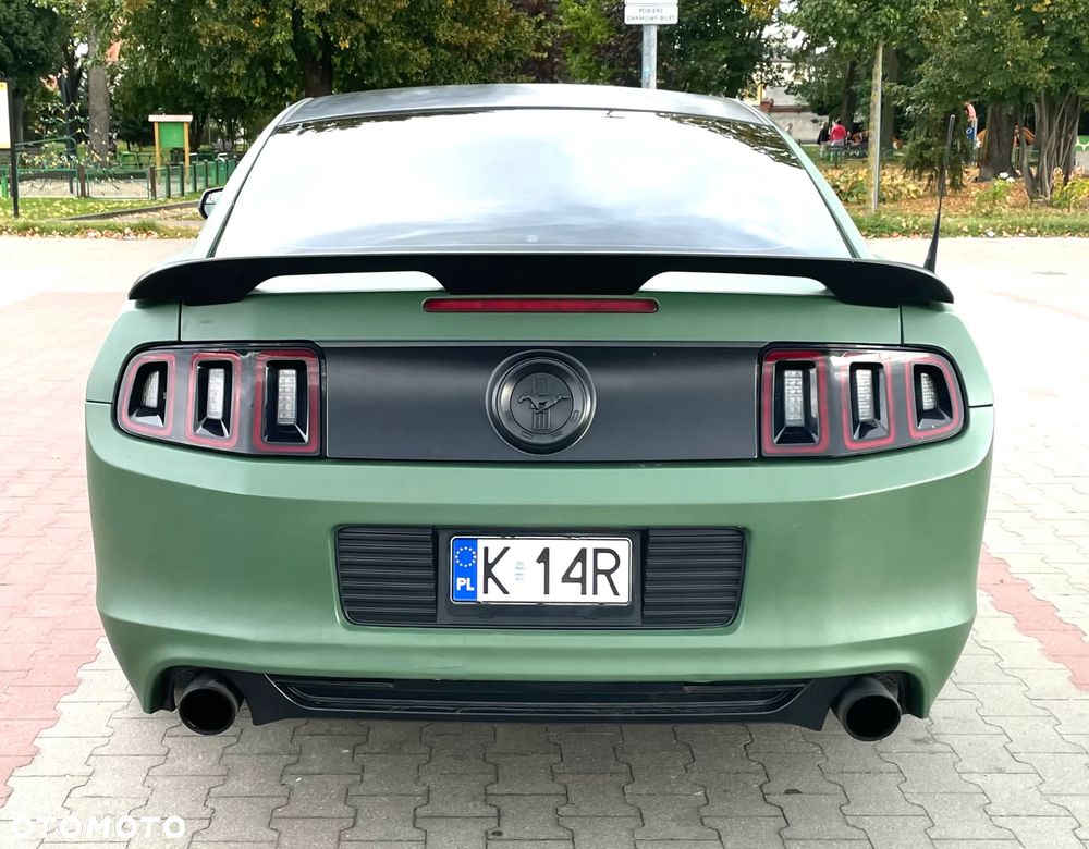 Ford Mustang - 6