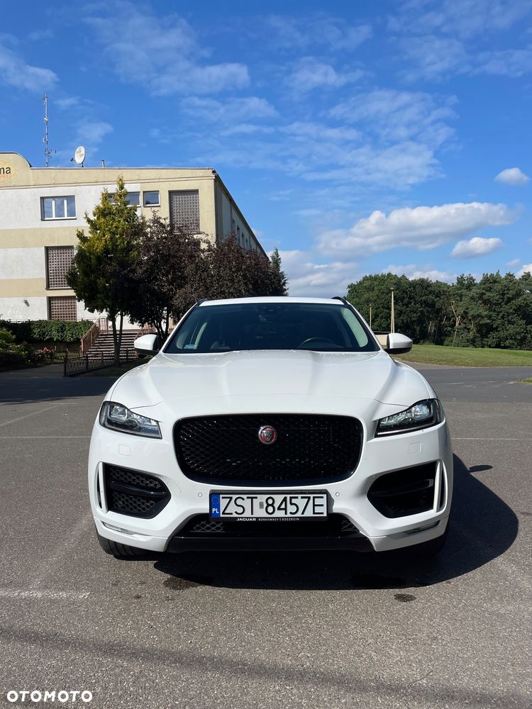 Jaguar F-Pace 2.0 i4D AWD R-Sport - 2