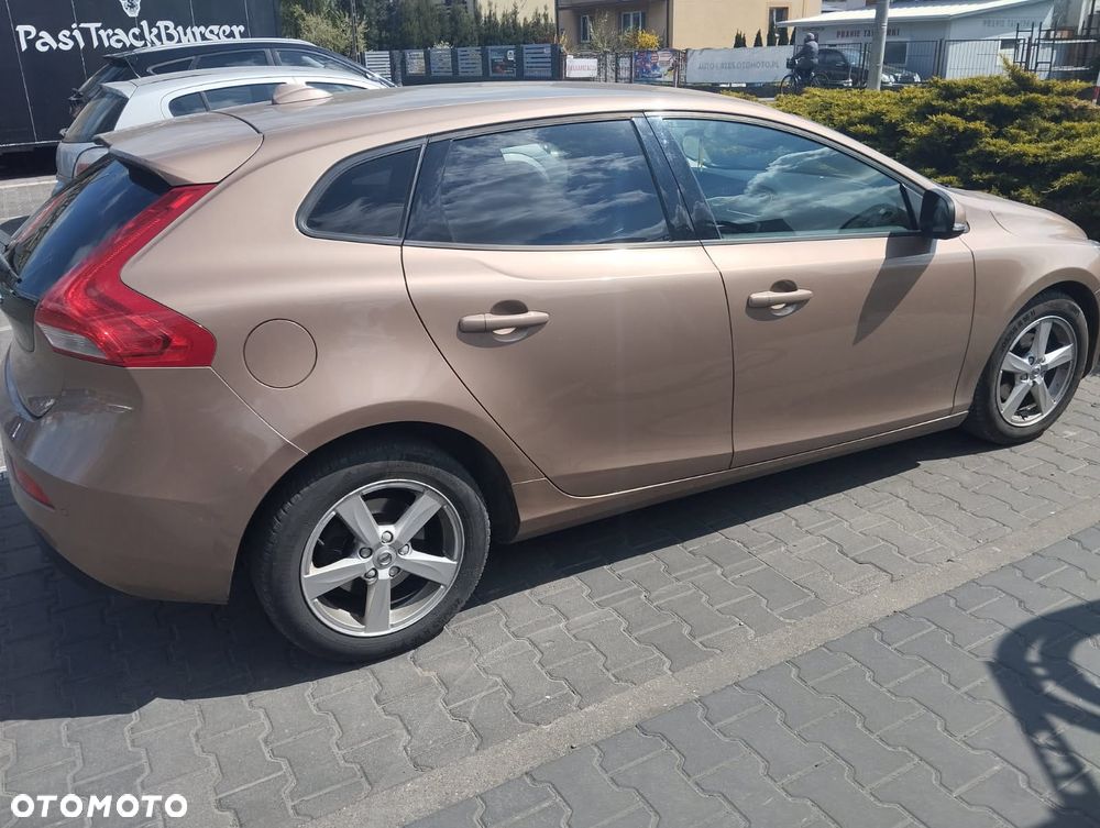 Volvo V40 D2 - 3